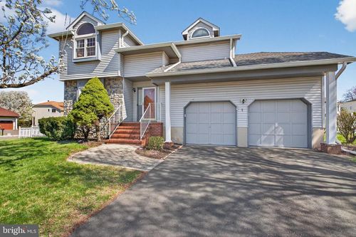 1 Fisher Dr, Hillsborough, NJ, 08844-5260 | Card Image