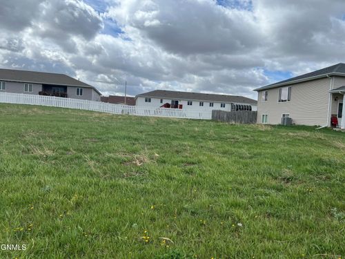Tbd 15th St W, Dickinson, ND, 58601 | Card Image