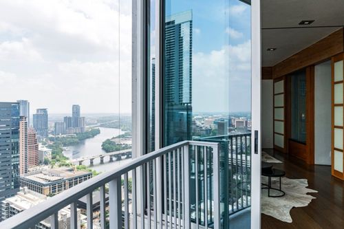 apt-4211-360 Nueces St, Austin, TX, 78701-4294 | Card Image