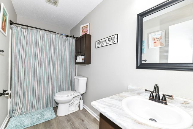 Full Bath | Image 30