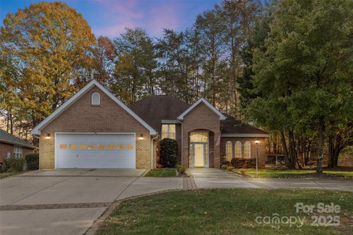 1108 Blowing Rock Cv, Fort Mill, SC, 29708-8302 | Card Image
