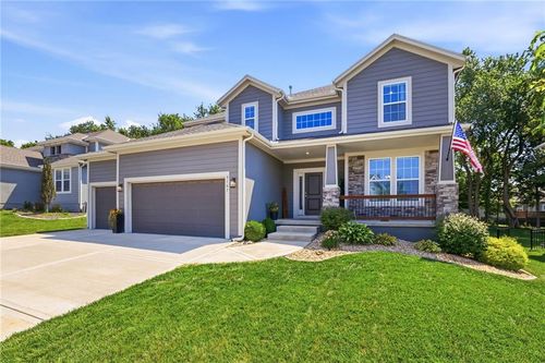 9161 Green St, Lenexa, KS, 66227-3514 | Card Image