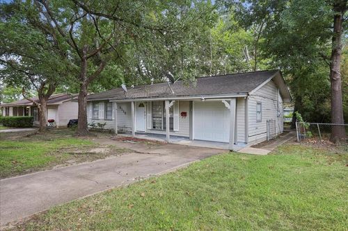 5115 Stardust Dr, Beaumont, TX, 77706-6835 | Card Image