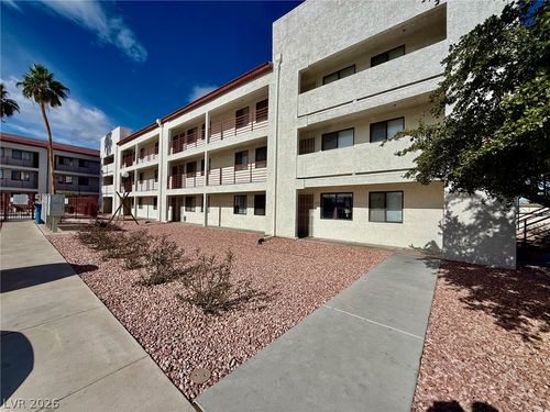 305-1381 E University Ave, Las Vegas, NV, 89119-0109 | Card Image