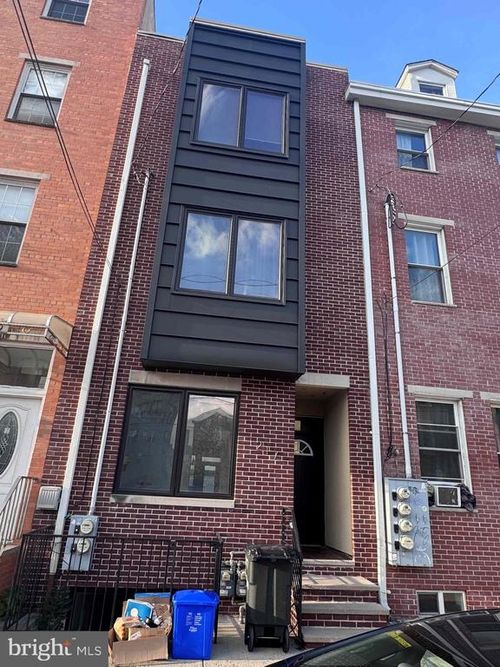 b-1217 Green St, PHILADELPHIA, PA, 19123-3216 | Card Image