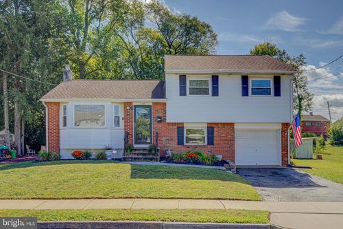 138 Gary Dr, Hamilton, NJ, 08690-3139 | Card Image