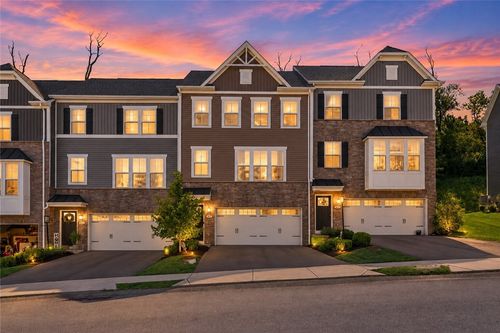 458 Greenwood Dr, Canonsburg, PA, 15317-5266 | Card Image