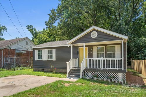 19-2331 Celia Ave, Charlotte, NC, 28216-4553 | Card Image