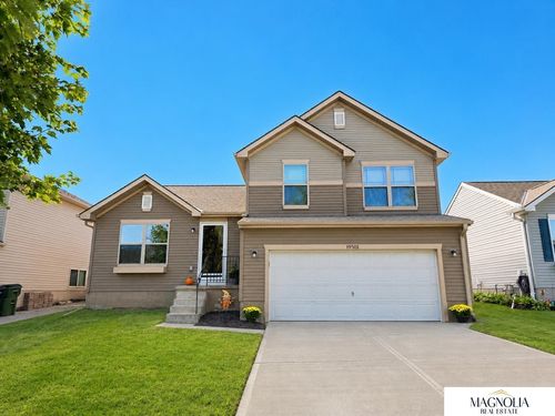 19501 T St, Omaha, NE, 68135-4318 | Card Image