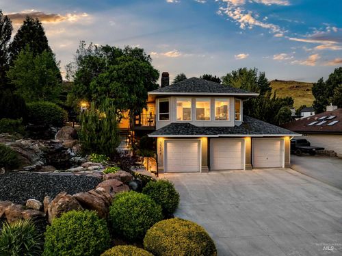 3244 E Boulder Heights Drive, Boise, ID, 83712 | Card Image