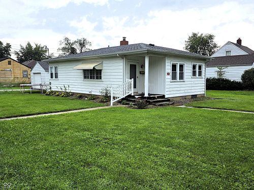30 W 39th St, Anderson, IN, 46013-4300 | Card Image
