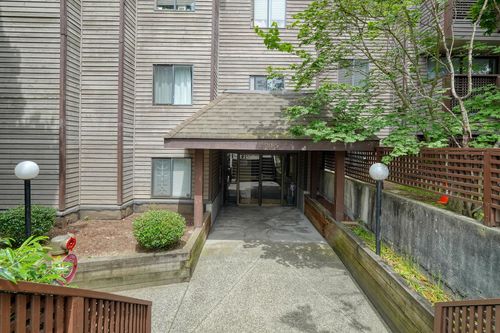 402-2215 Dundas St, Vancouver, BC, V5L1J9 | Card Image