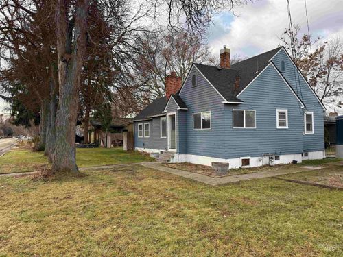 2104 College Avenue, Caldwell, ID, 83605 | Card Image