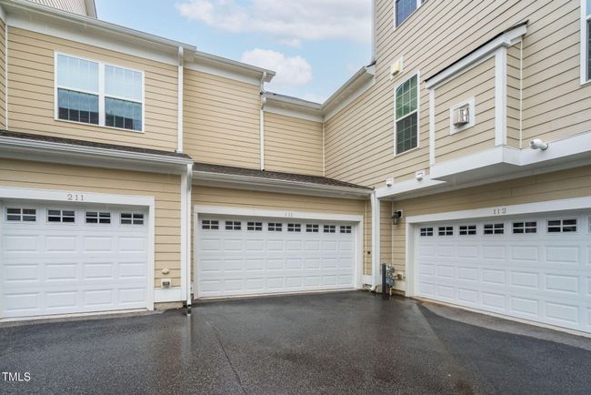 Garage | Image 31