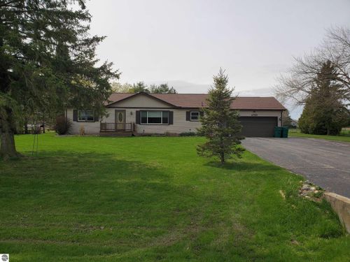 4028 Stark Dr, West Branch, MI, 48661-9633 | Card Image