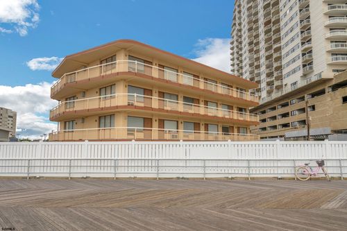 108 Montpelier, Atlantic City, NJ, 08401 | Card Image