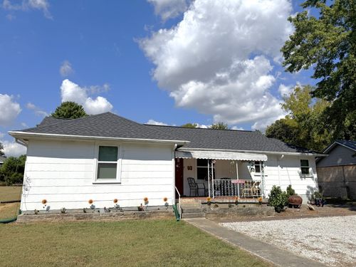 407 England St E, Cowan, TN, 37318-3418 | Card Image