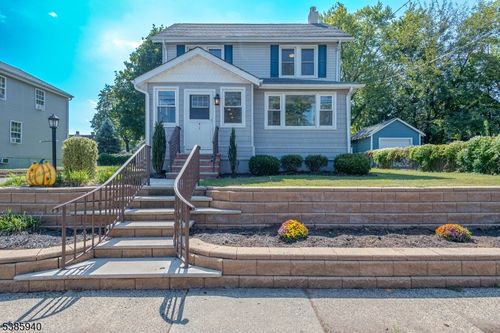 415 Walnut St, Dunellen, NJ, 08812-1634 | Card Image