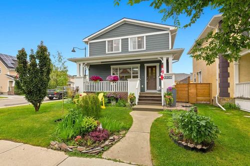 5528 Forand St Sw, Calgary, AB, T3E7S6 | Card Image