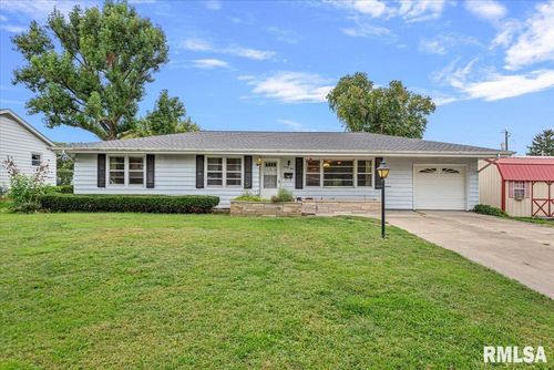 25 Rigg Dr, Lincoln, IL, 62656-1013 | Card Image