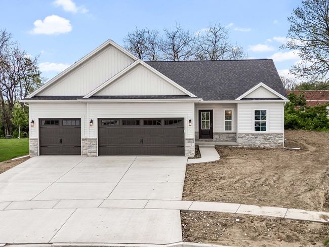 2516 Savanna Rd, House other with 3 bedrooms, 2 bathrooms and 3 parking in Bloomington IL | Image 34