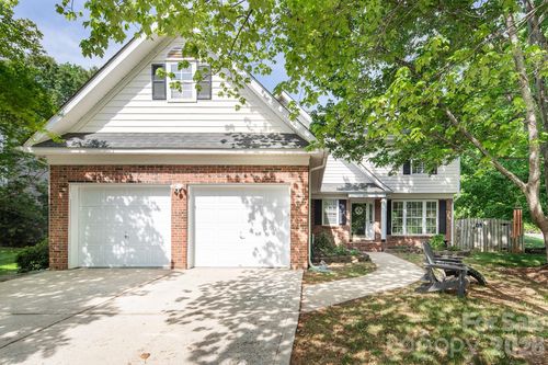 10311 Suffield Ct, Charlotte, NC, 28269-8126 | Card Image