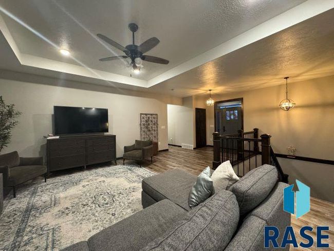 2201 Dean Dr, House other with 5 bedrooms, 4 bathrooms and null parking in Mitchell SD | Image 10