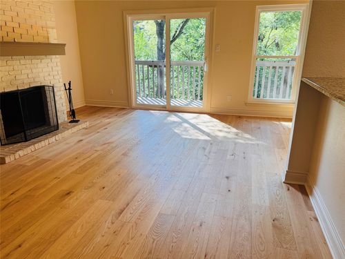 133-3839 Dry Creek Dr, Austin, TX, 78731-4860 | Card Image