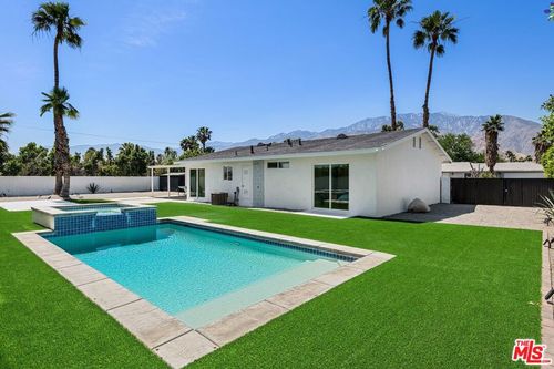 2002 N Whitewater Club Dr, Palm Springs, CA, 92262 | Card Image
