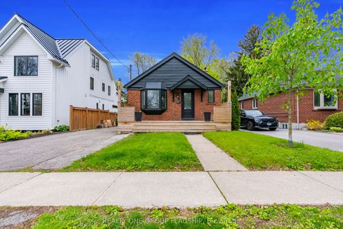 19 Yorkview Dr, Etobicoke, ON, M8Z2G1 | Card Image