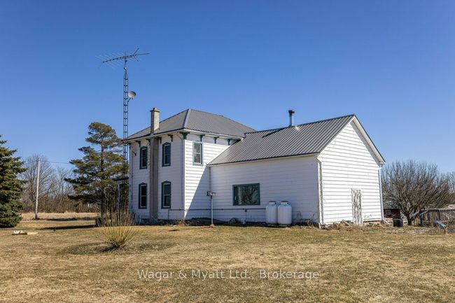 3 Daley Rd, Home with 4 bedrooms, 1 bathrooms and 8 parking in Tyen ON | Image 33
