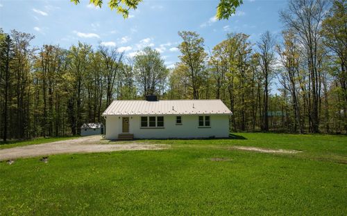 9170 Storey Rd, North East, PA, 16428-5644 | Card Image