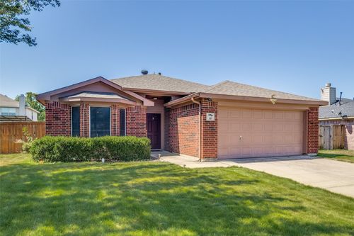 607 Lonestar Park Ln, Ponder, TX, 76259-8476 | Card Image