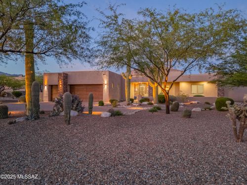 2706 N Megafauna Ct, Tucson, AZ, 85749-7820 | Card Image