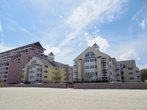 apt-309-360 Revere Beach Blvd, Revere, MA, 02151-4850 | Card Image