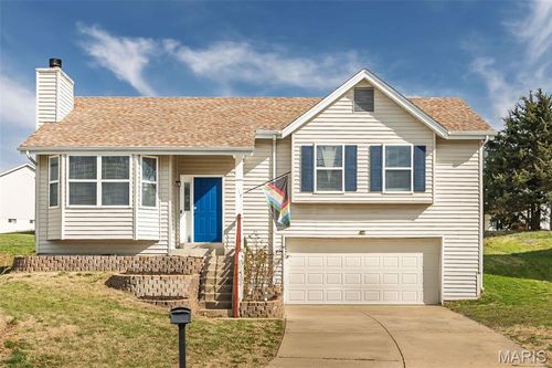 217 Lazy Hollow Ct, Saint Peters, MO, 63376-1885 | Card Image