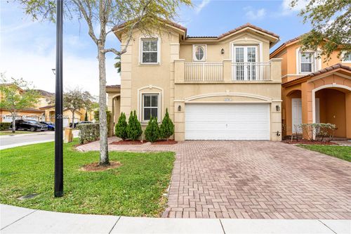 8741 Nw 111th Ct, Doral, FL, 33178-5800 | Card Image