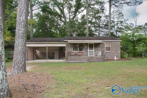 52 Timber Gap Cir, Hartselle, AL, 35640-8109 | Card Image