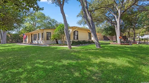 1049 Ivy Ln, Terrell Hills, TX, 78209-6046 | Card Image