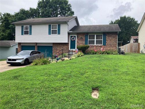 1973 Longview Dr, Cape Girardeau, MO, 63701-2396 | Card Image