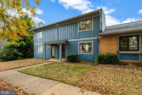 8667 Madera Ct, MANASSAS PARK, VA, 20111-2337 | Card Image