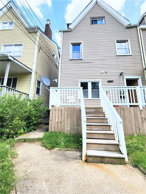 2-930 Portland St, Pittsburgh, PA, 15206-1786 | Card Image