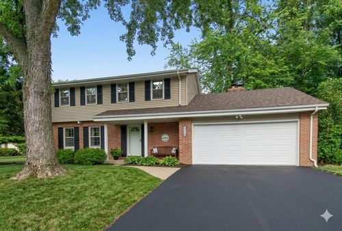 2470 Lionel Ct, Brookfield, WI, 53045-1605 | Card Image