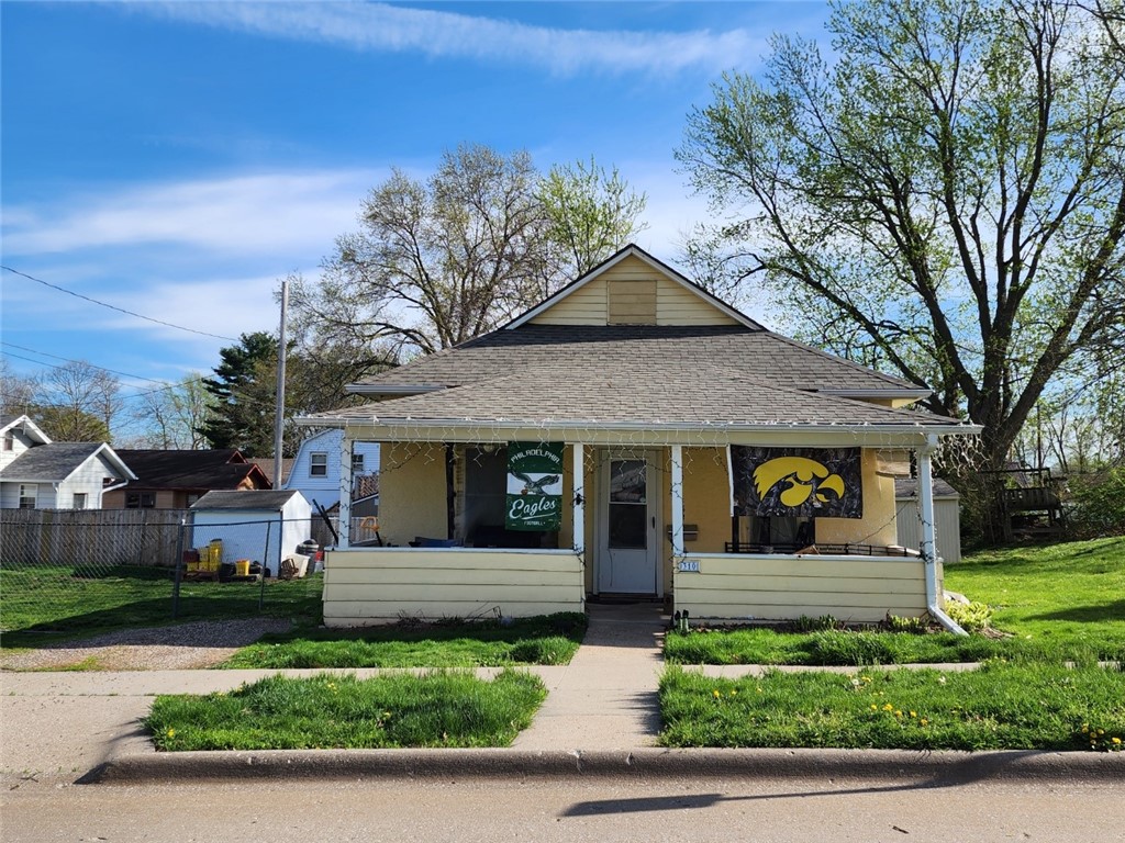 Jefferson St, Knoxville, IA 50138