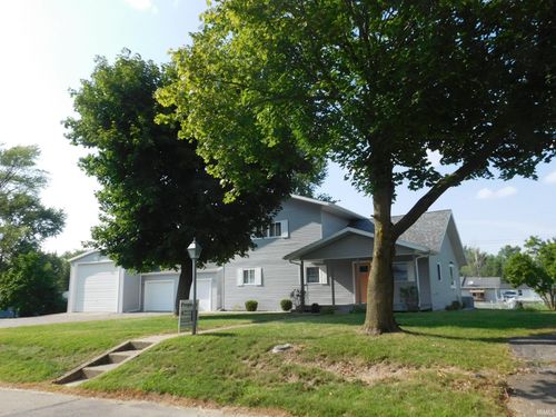 530 W Barber St, Hartford City, IN, 47348-1502 | Card Image