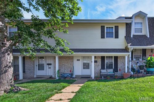 56-2664 Falcons Way, St Charles, MO, 63303 | Card Image