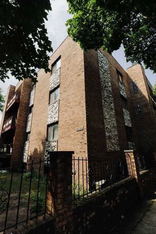 1w-6034 N Wolcott Ave, Chicago, IL, 60660-2365 | Card Image