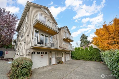 2308 W Dravus St, Seattle, WA, 98199-2399 | Card Image