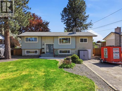 675 Sicamore Dr, Kamloops, BC, V2B6R6 | Card Image