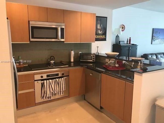 APT-2407 - 1060 Brickell Ave, Condo with 2 bedrooms, 2 bathrooms and null parking in Miami FL | Image 7